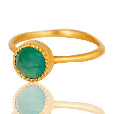 18K Gold Ring With Bezel Set Green Onyx - Hauslife