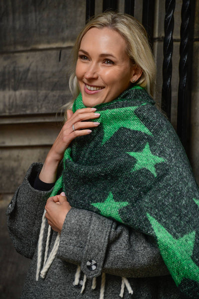 Black and Green Scattered Star Print Heavyweight Scarf - Hauslife