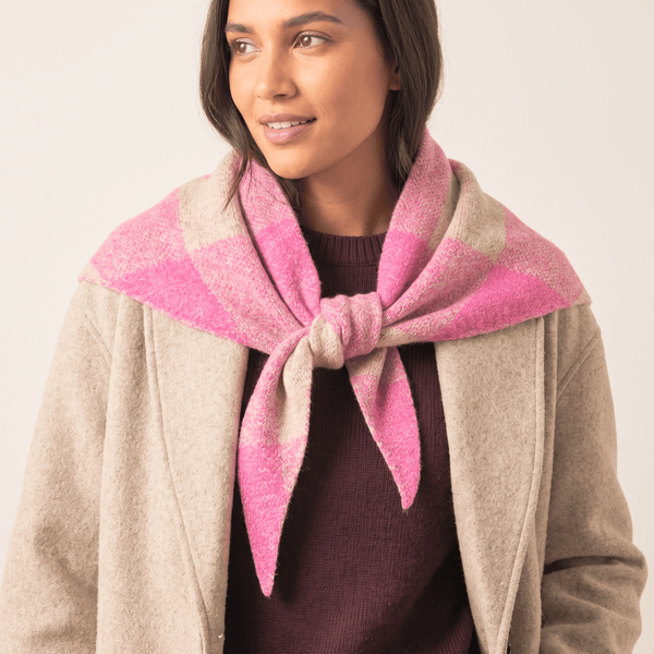 Check Triangle Heavyweight Scarf in Pink/Cream - Hauslife