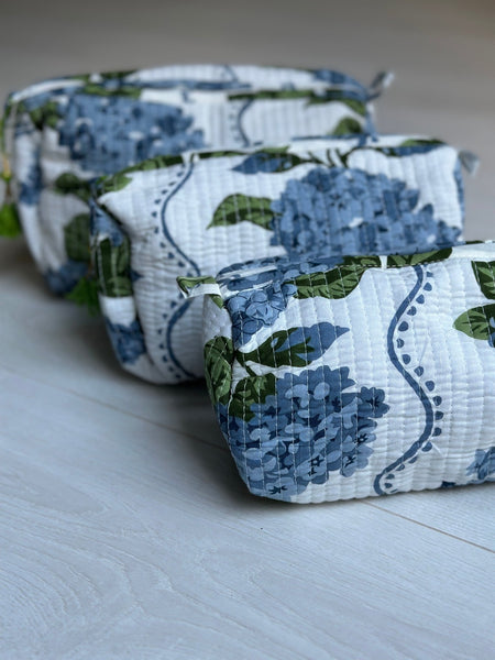 Quilted Cotton Washbag - White Hydrangea - Hauslife